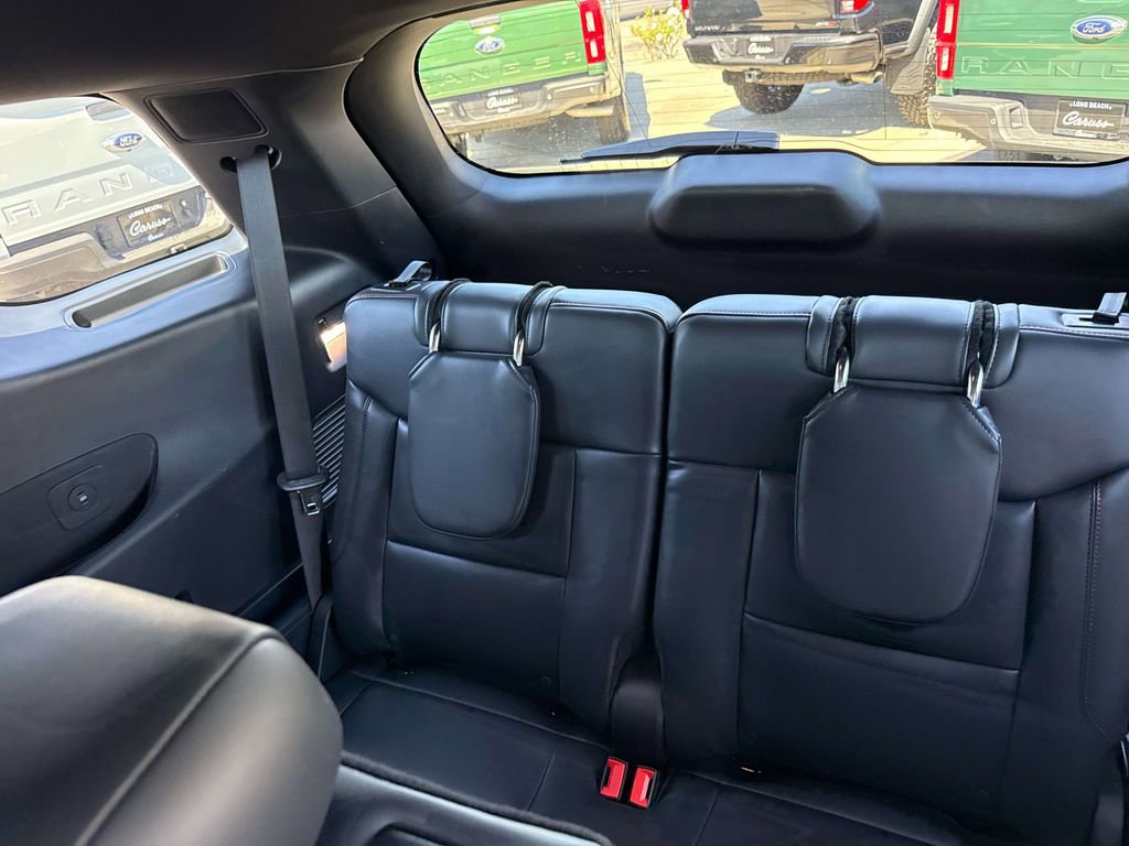 Used 2025 Ford Explorer ST-Line w/ Premium Package image 11