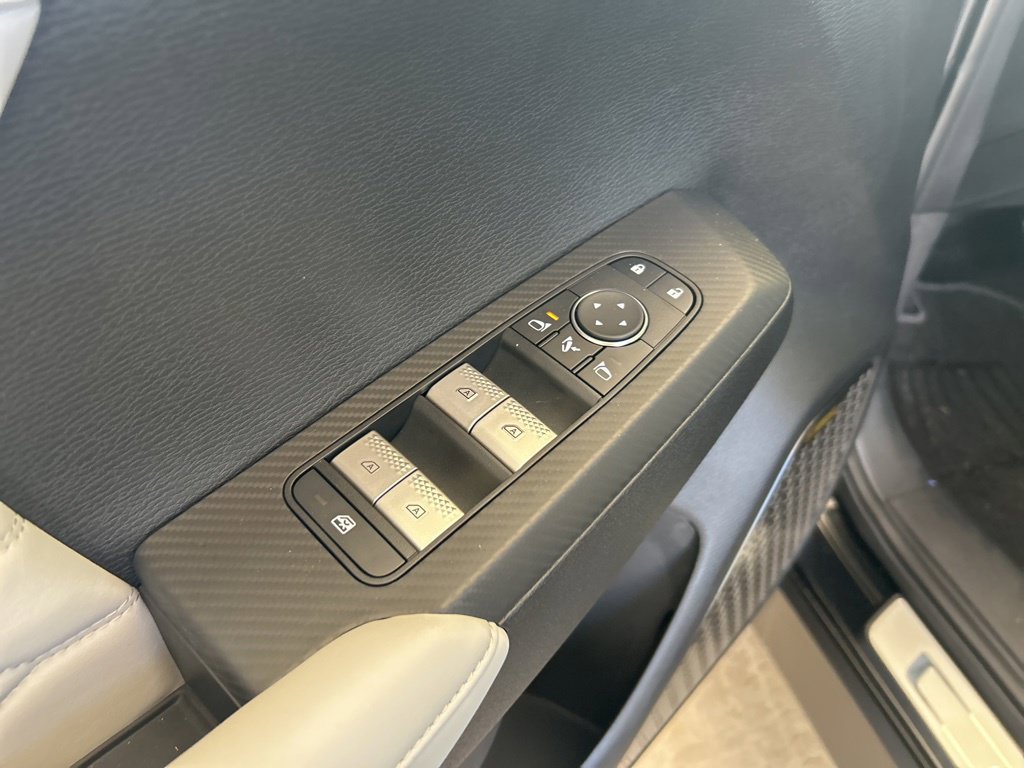 New 2025 Mitsubishi Outlander AWD image 41