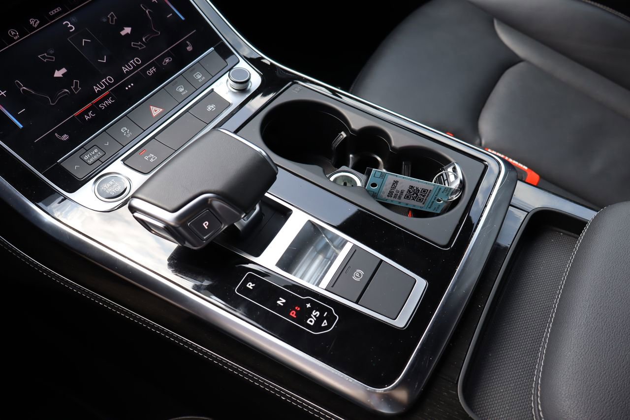 Used 2025 Audi Q7 3.0T Premium Plus AWD/4WD image 31