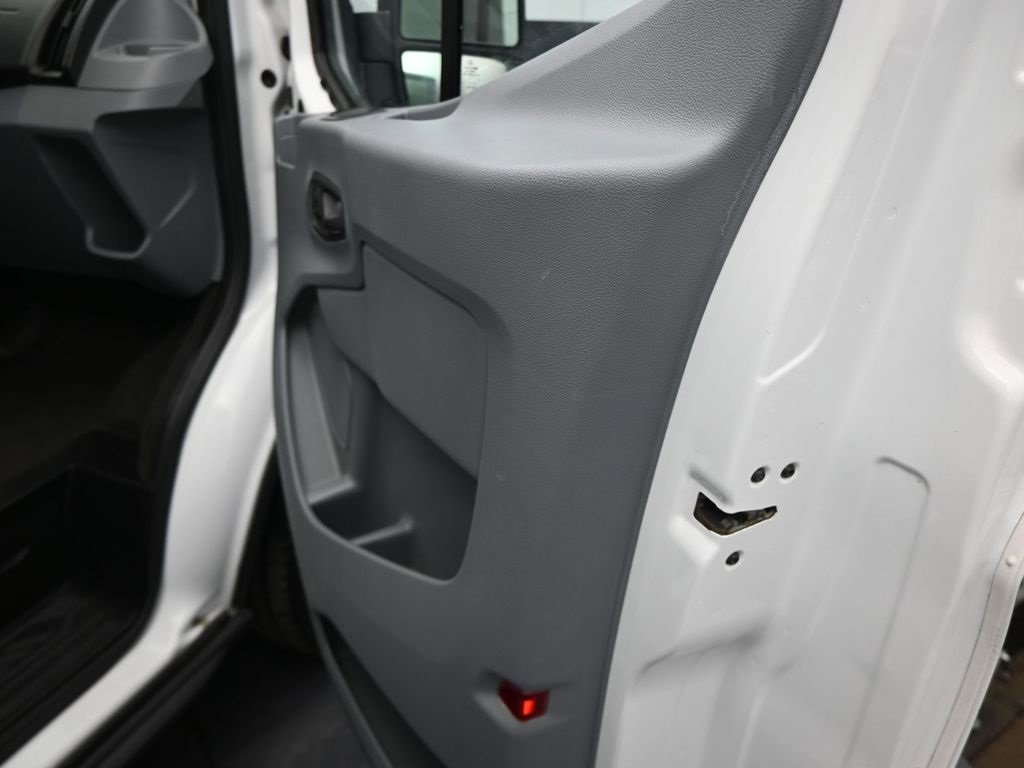 Used 2016 Ford Transit 350 XL image 28