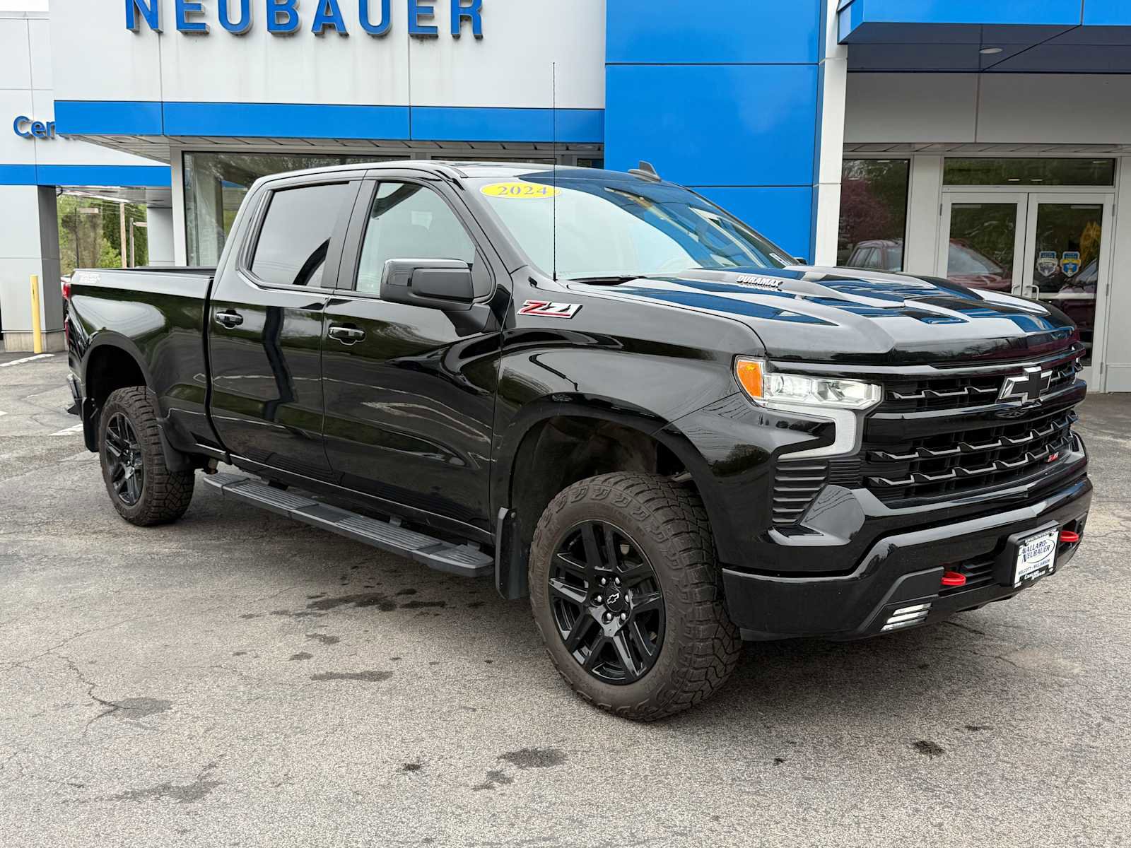 Used 2024 Chevrolet Silverado 1500 LT Trail Boss image 3