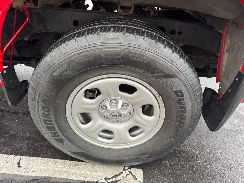 Used 2022 Nissan Frontier S w/ Technology Package image 7