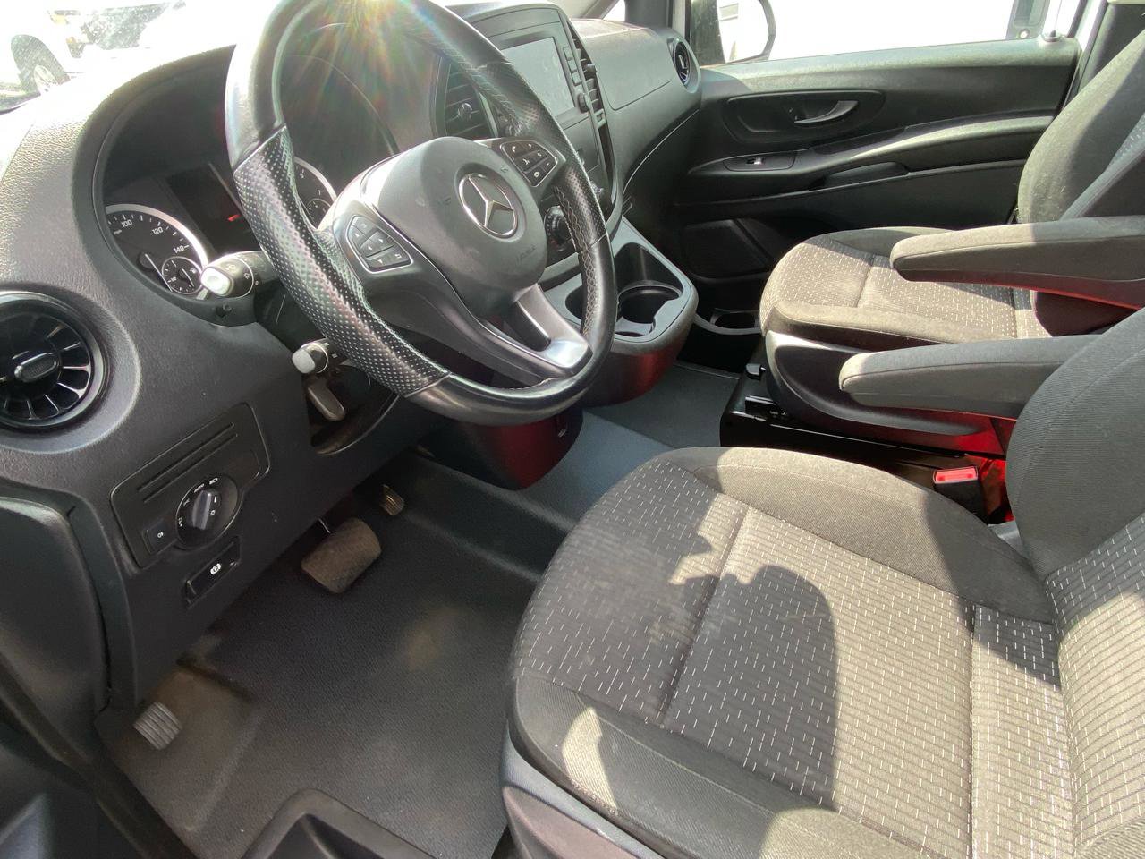 Used 2021 Mercedes-Benz Metris image 12