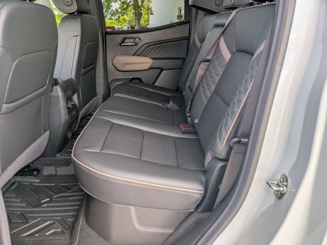 New 2026 GMC Canyon Denali AWD/4WD image 15