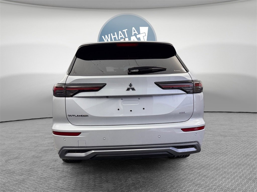New 2026 Mitsubishi Outlander SEL image 5