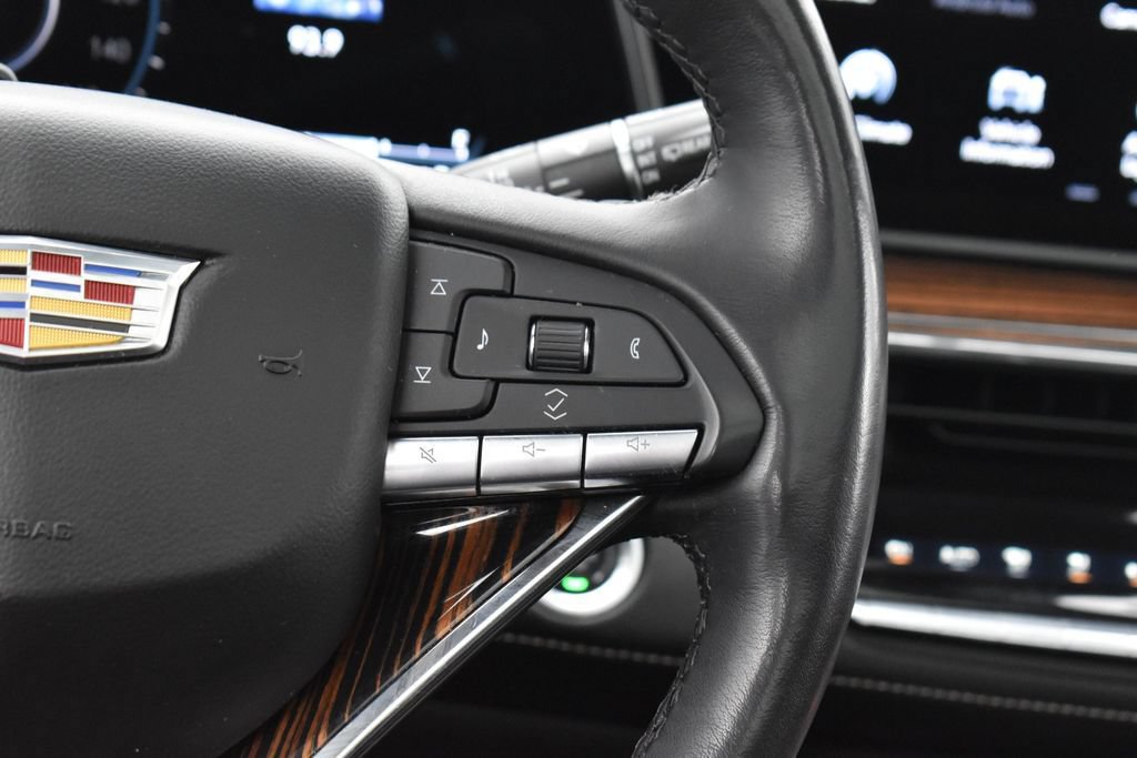 Used 2024 Cadillac Escalade Premium Luxury w/ LPO, Floor Liner Package AWD/4WD image 15