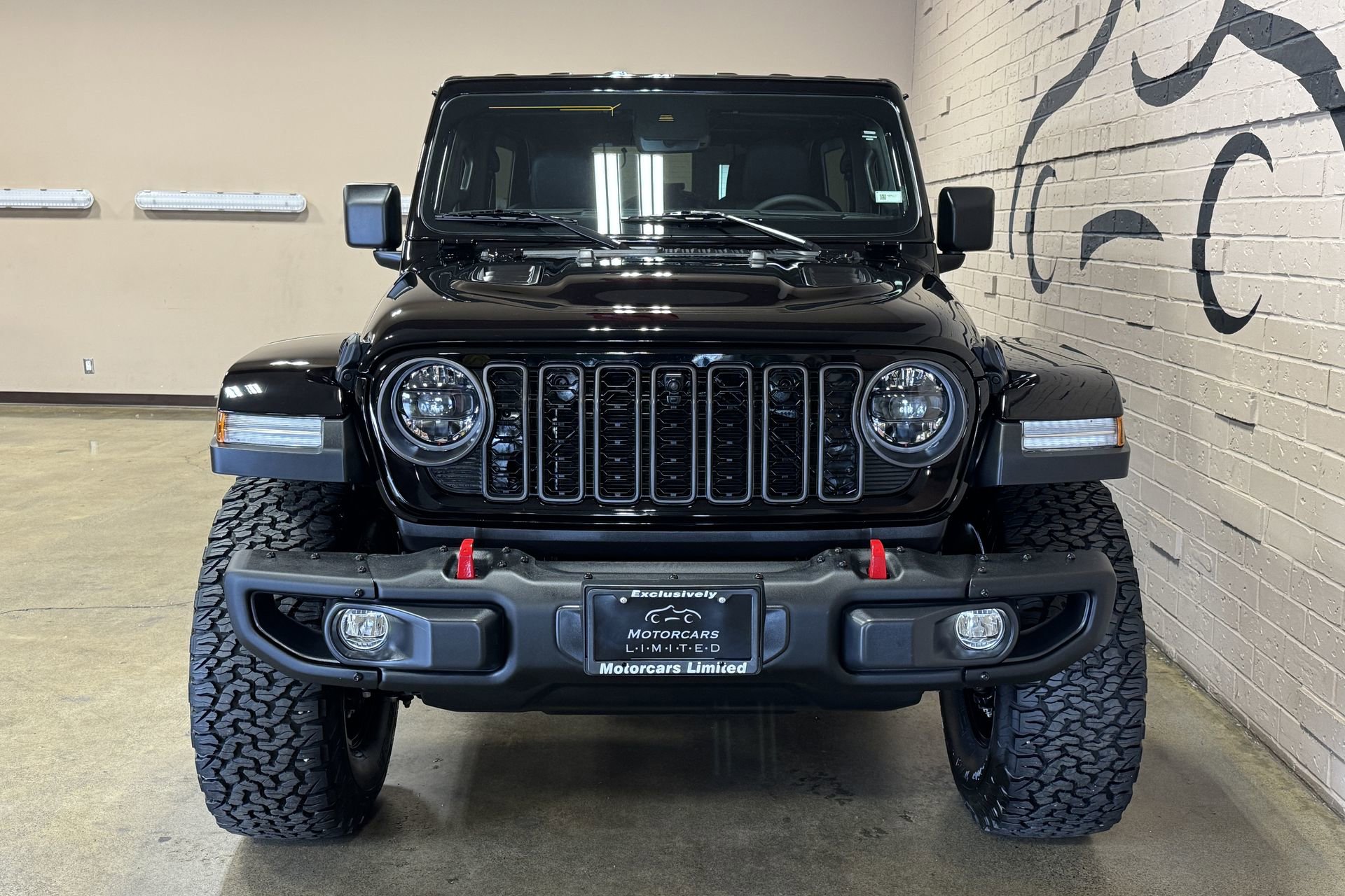 Used 2024 Jeep Wrangler Unlimited Rubicon AWD/4WD image 12