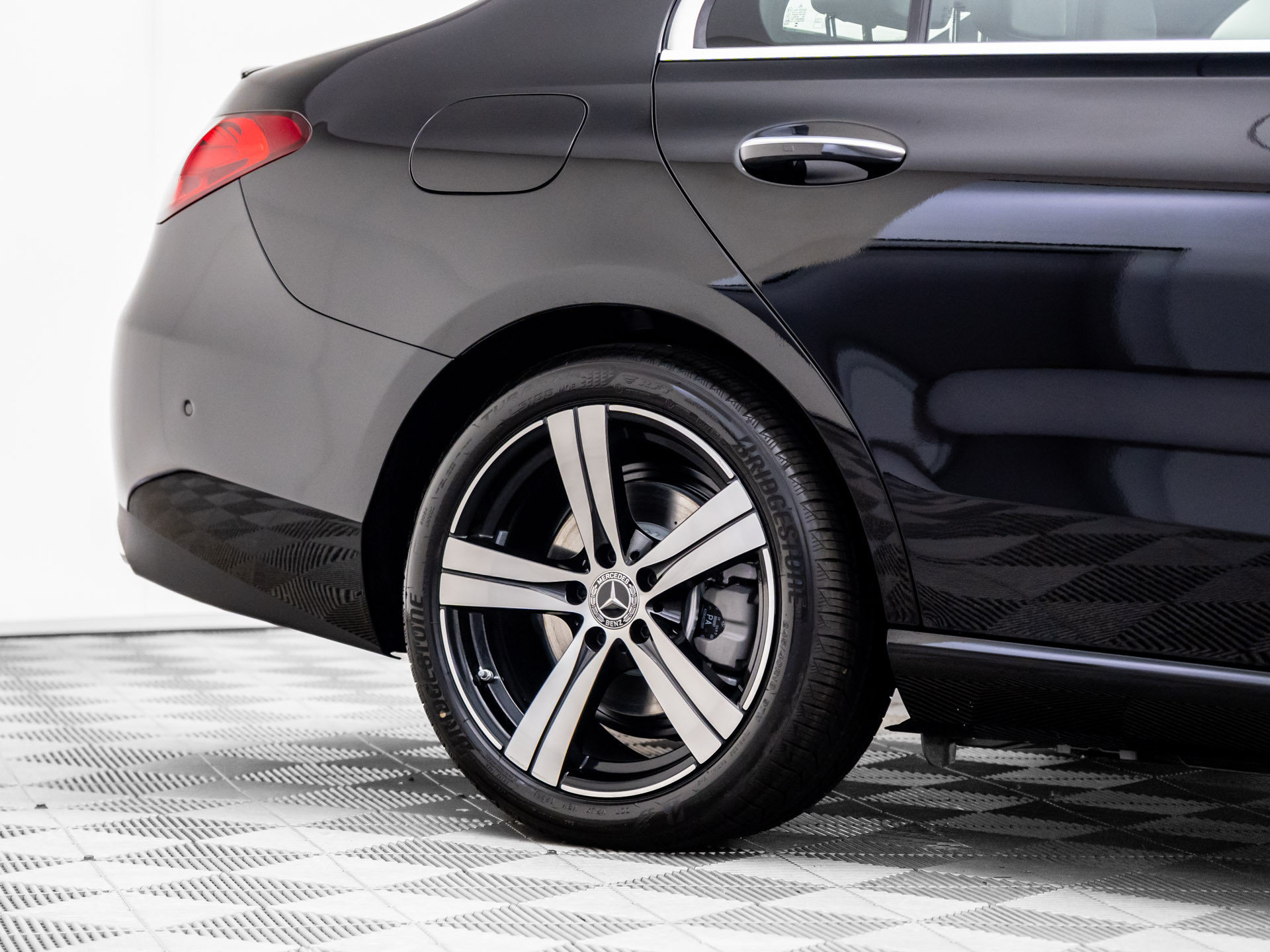 New 2026 Mercedes-Benz C 300 4MATIC Sedan image 27