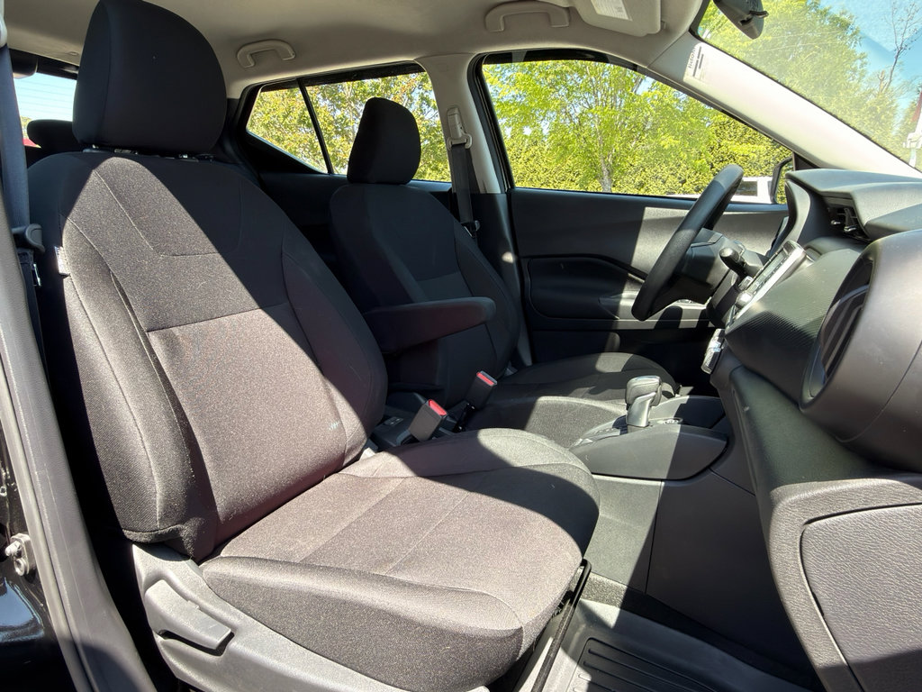 Certified 2025 Nissan Kicks Play S image 15