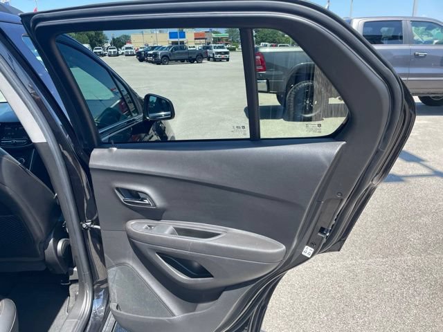 Used 2020 Chevrolet Trax LT w/ Driver Confidence Package AWD/4WD image 43