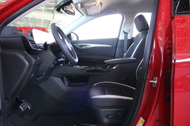 Used 2025 Buick Envision Sport Touring image 9