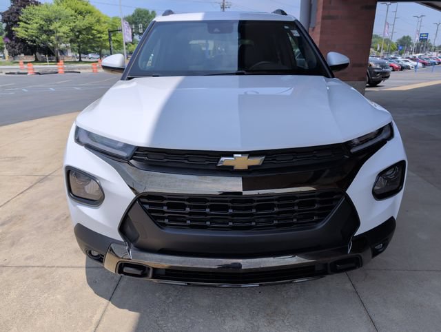 Used 2023 Chevrolet TrailBlazer ACTIV w/ Sun and Liftgate Package FWD image 11