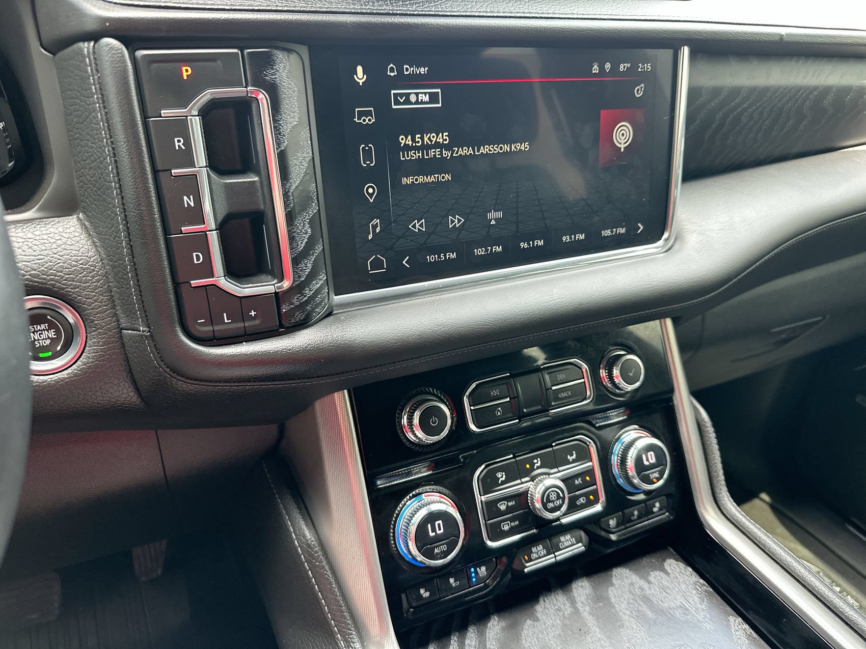 Used 2023 GMC Yukon XL Denali w/ LPO, Floor Liner Package AWD/4WD image 16