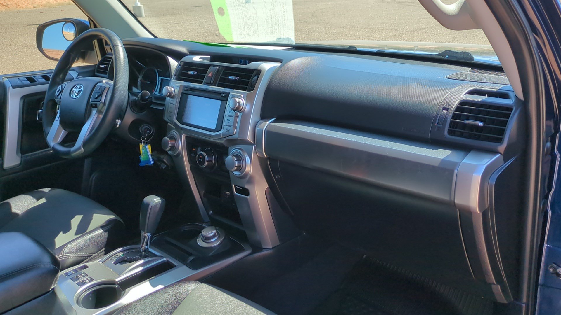 Used 2017 Toyota 4Runner SR5 Premium AWD/4WD image 30