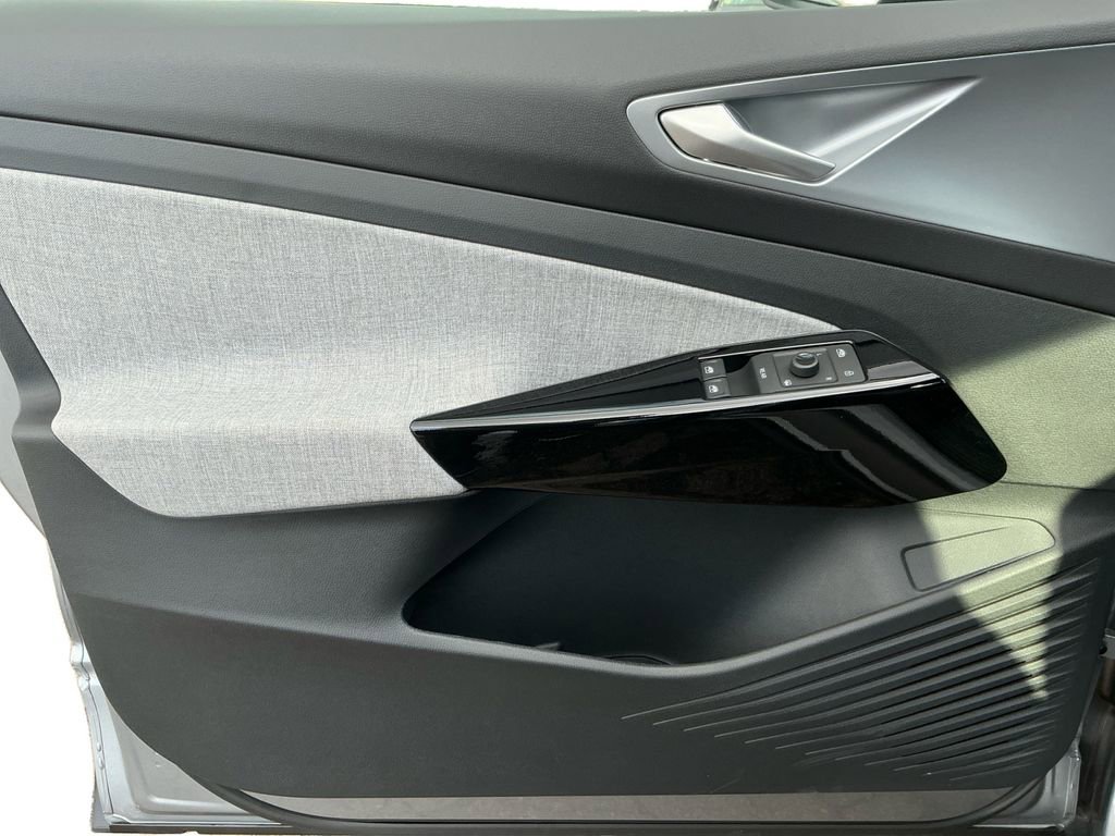 New 2026 Volkswagen ID.4 Pro image 21