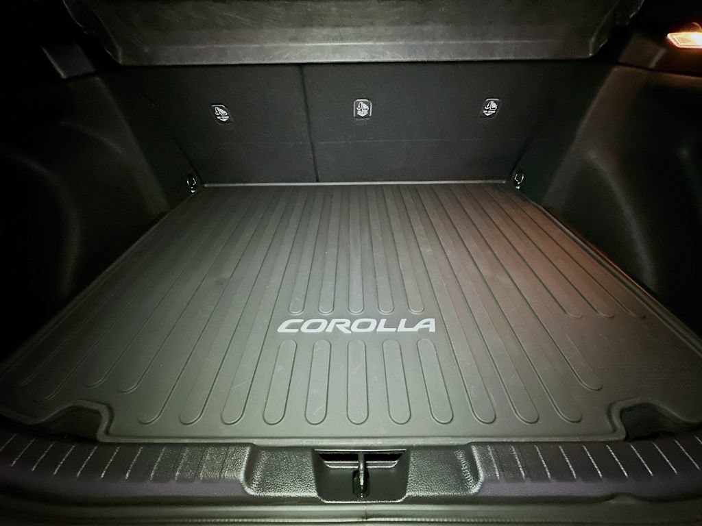 Certified 2025 Toyota Corolla XSE FWD image 33