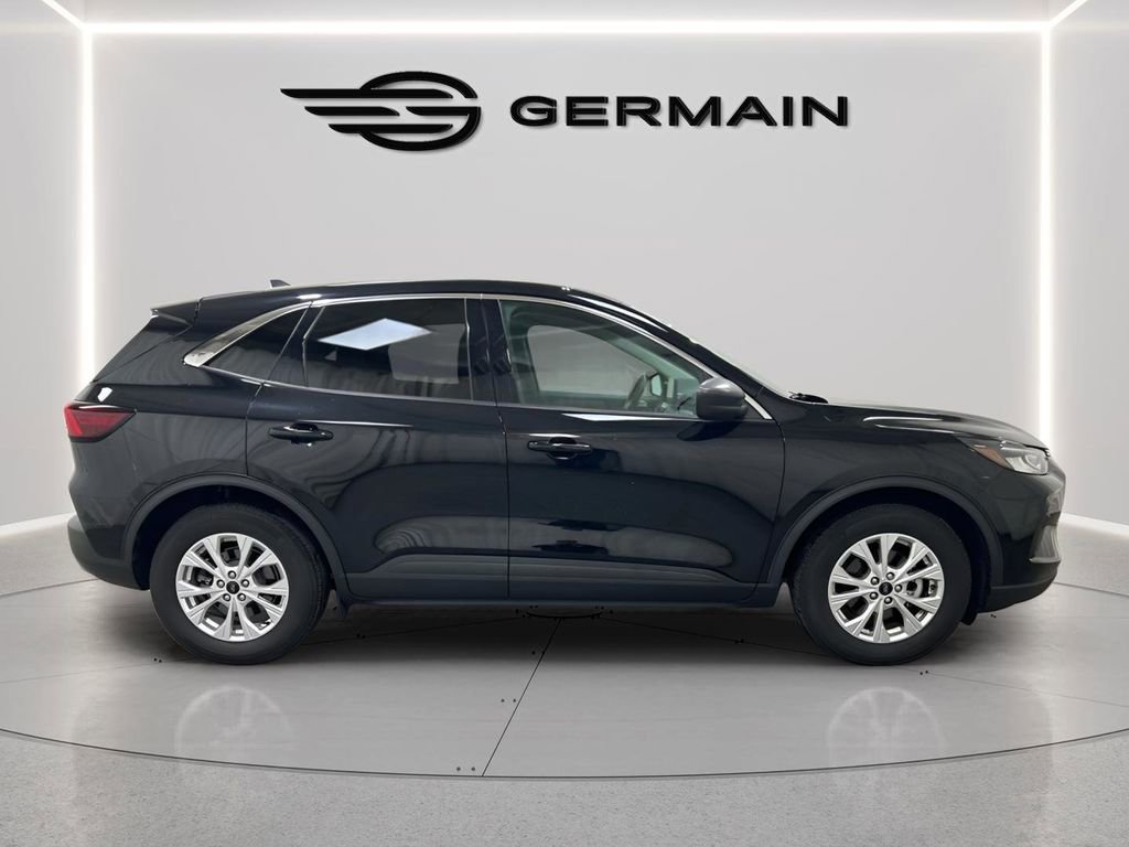 Certified 2024 Ford Escape Active w/ Cold Weather Package image 9