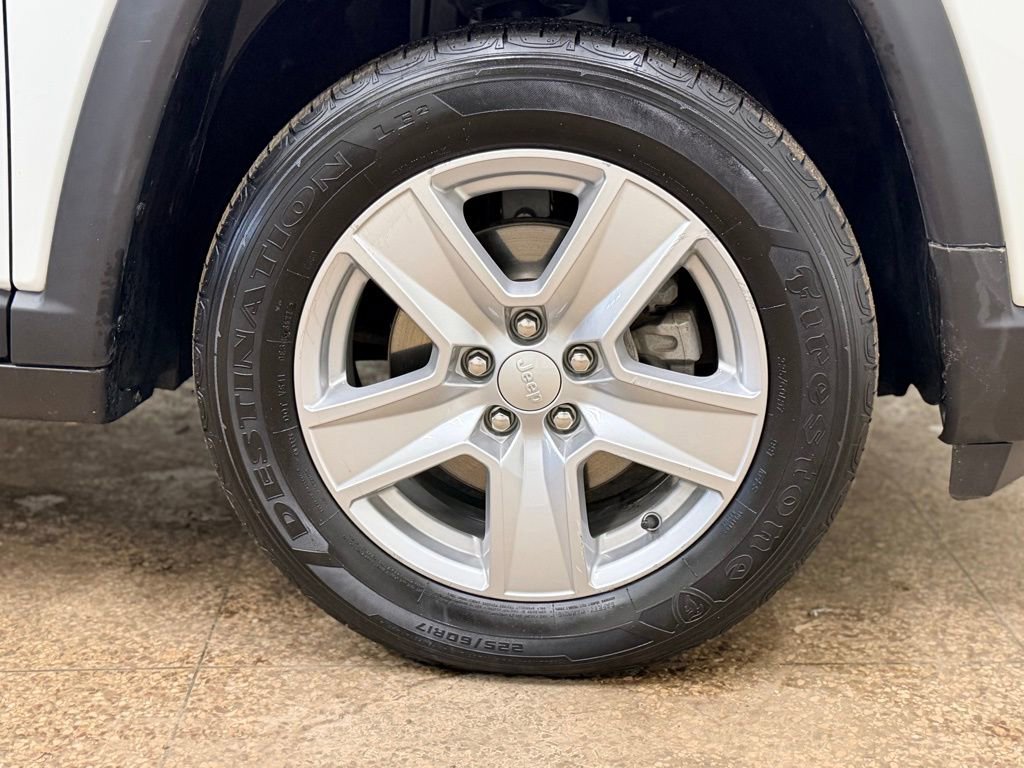 Used 2022 Jeep Compass Latitude w/ Convenience Group image 26