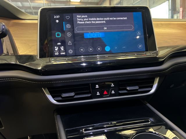 Certified 2025 Volkswagen Atlas SE FWD image 25
