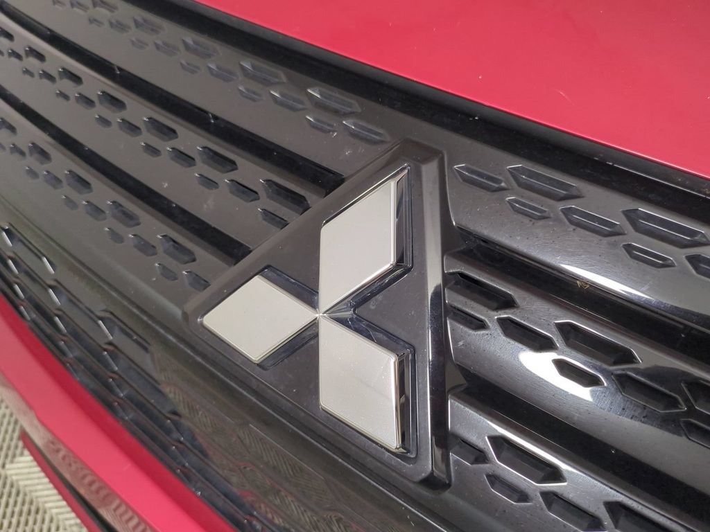 Used 2025 Mitsubishi Eclipse Cross AWD image 13