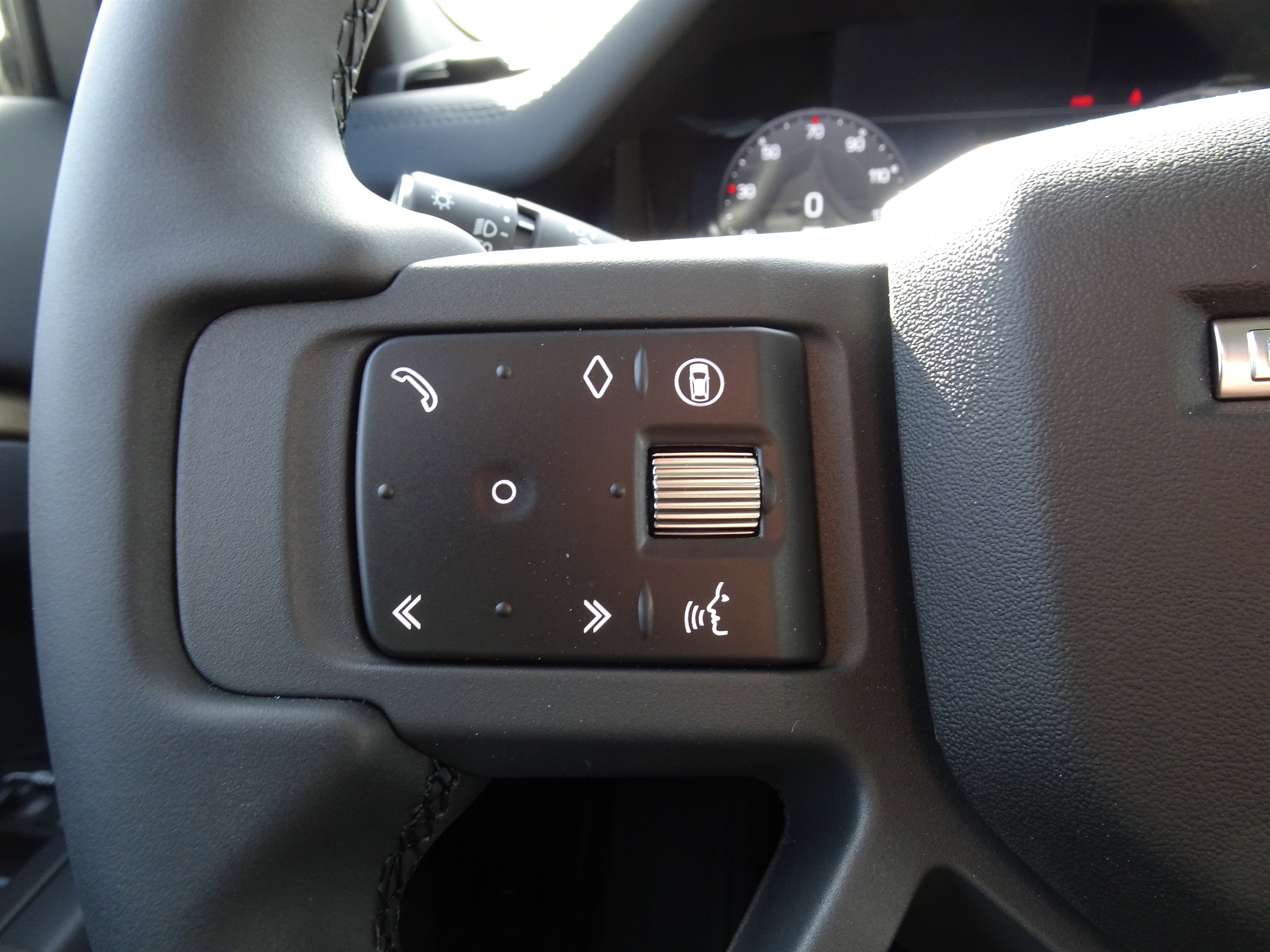 New 2026 Land Rover Defender 110 S image 24