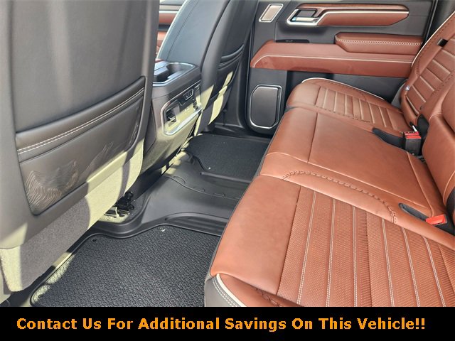 New 2026 GMC Sierra 3500 Denali Ultimate w/ LPO, Black Badging Package image 21