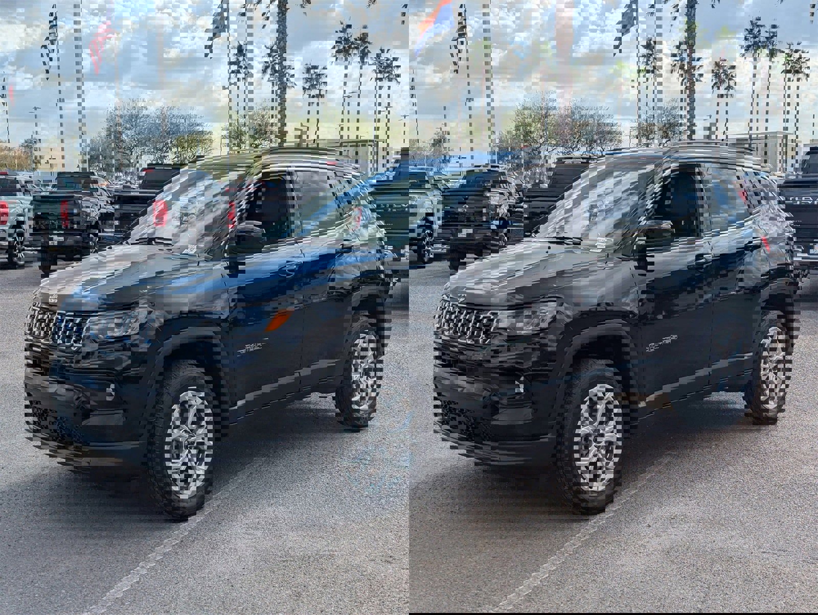 Used 2025 Jeep Compass Latitude image 23