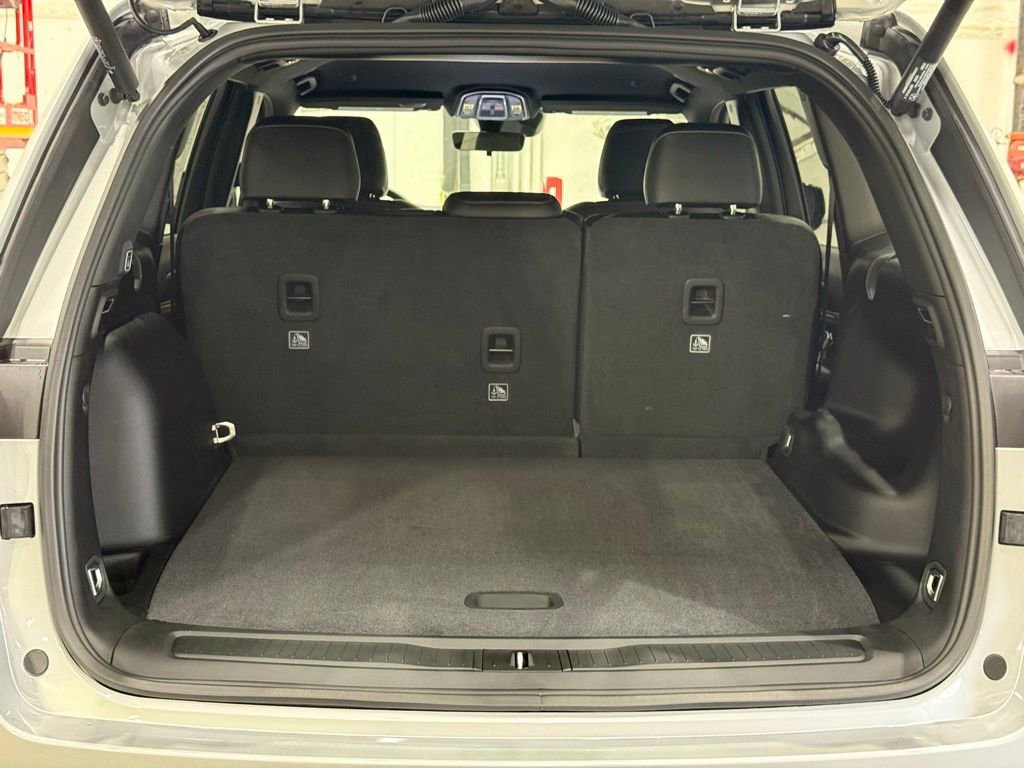 New 2025 Jeep Grand Cherokee Limited image 18