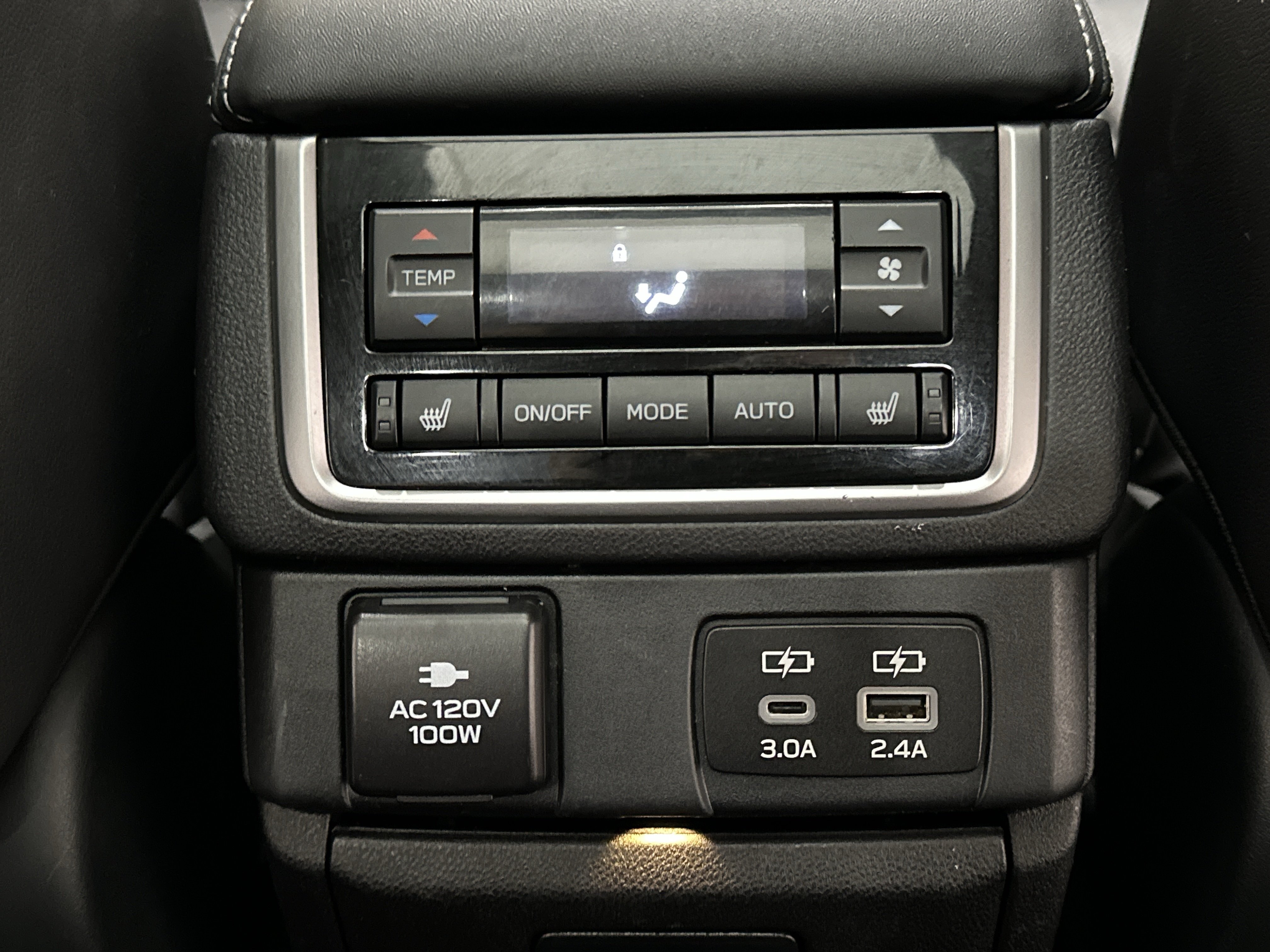 Used 2023 Subaru Ascent Touring AWD/4WD image 25