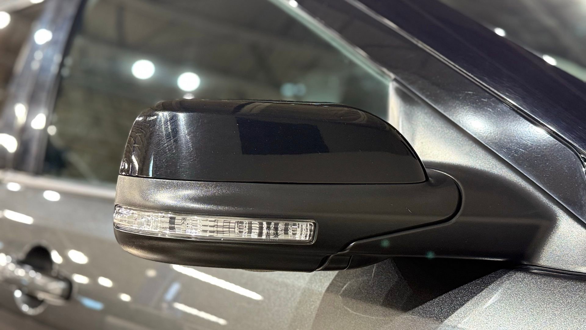 Used 2018 Ford Explorer XLT w/ Equipment Group 201A image 12