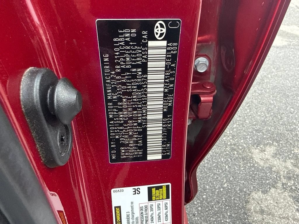 Used 2025 Toyota Corolla LE FWD image 15