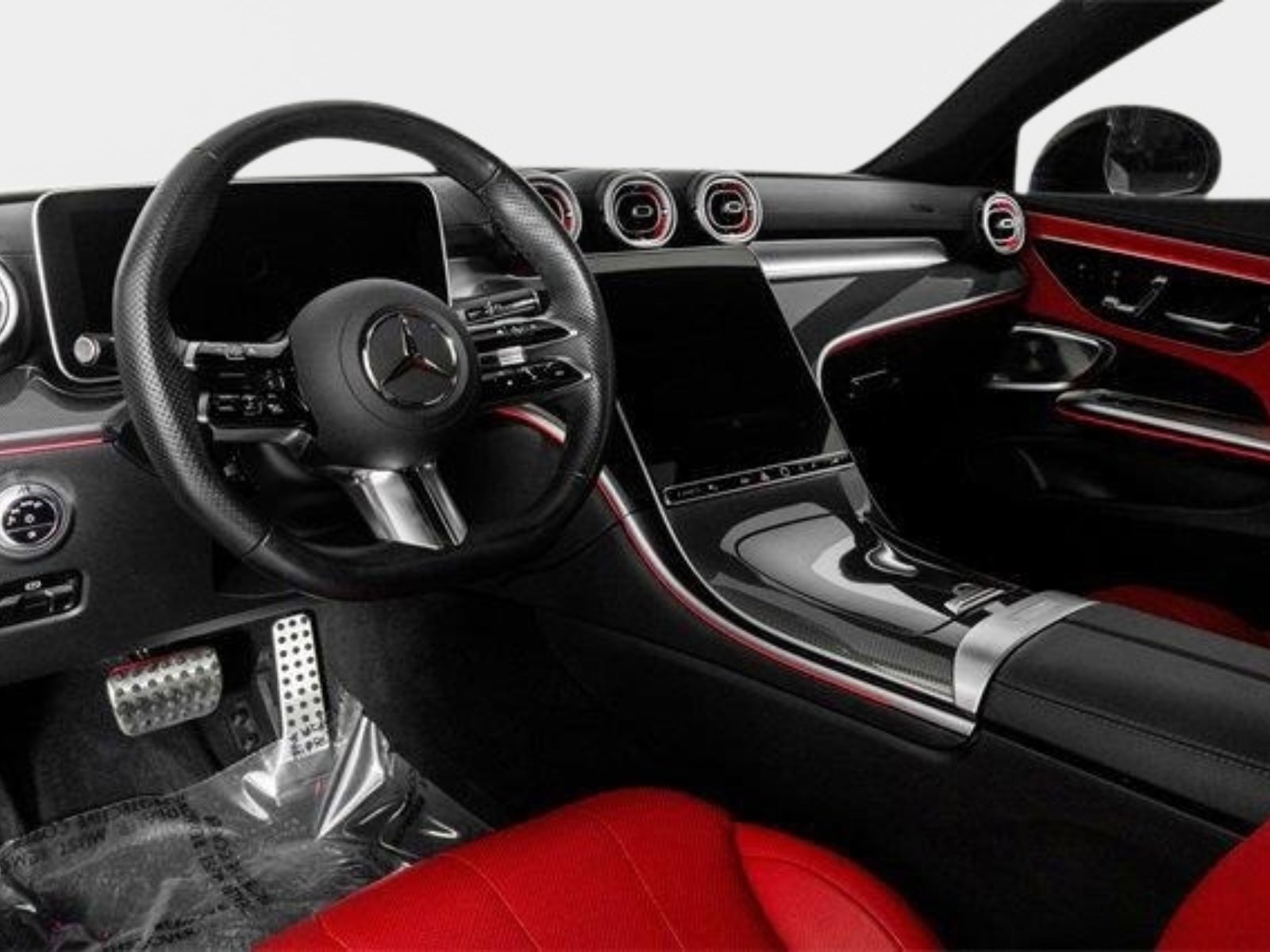 Used 2024 Mercedes-Benz CLE 450 4MATIC Coupe image 3