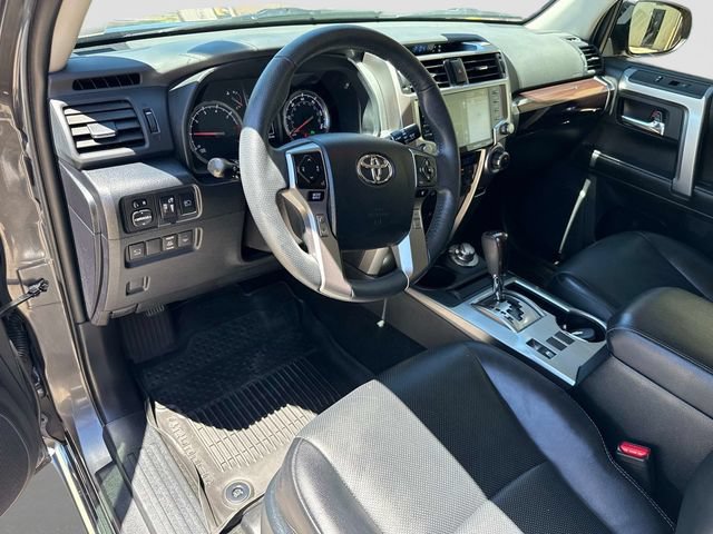 Used 2022 Toyota 4Runner Limited AWD/4WD image 12