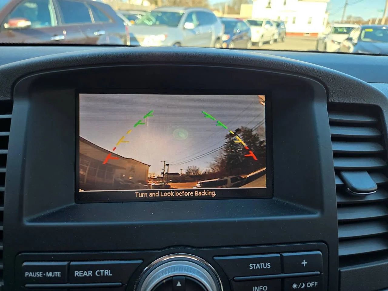 Used 2011 Nissan Pathfinder Silver image 13