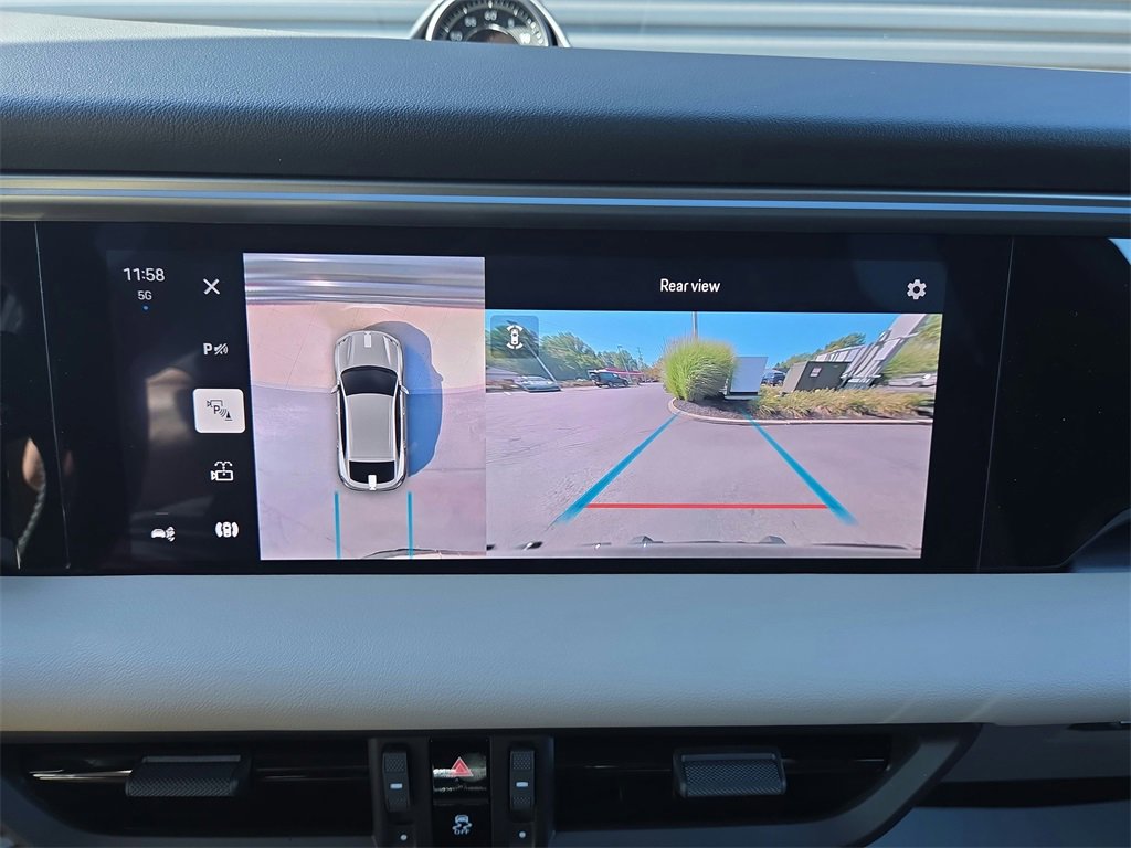 New 2025 Porsche Macan 4S Electric image 13