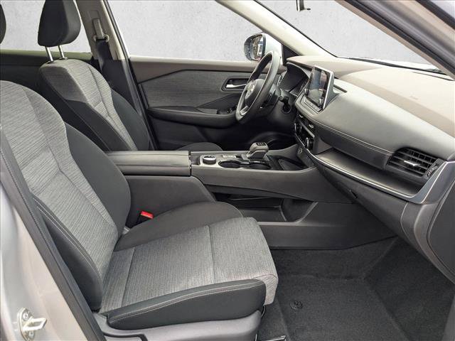 Used 2023 Nissan Rogue SV image 18