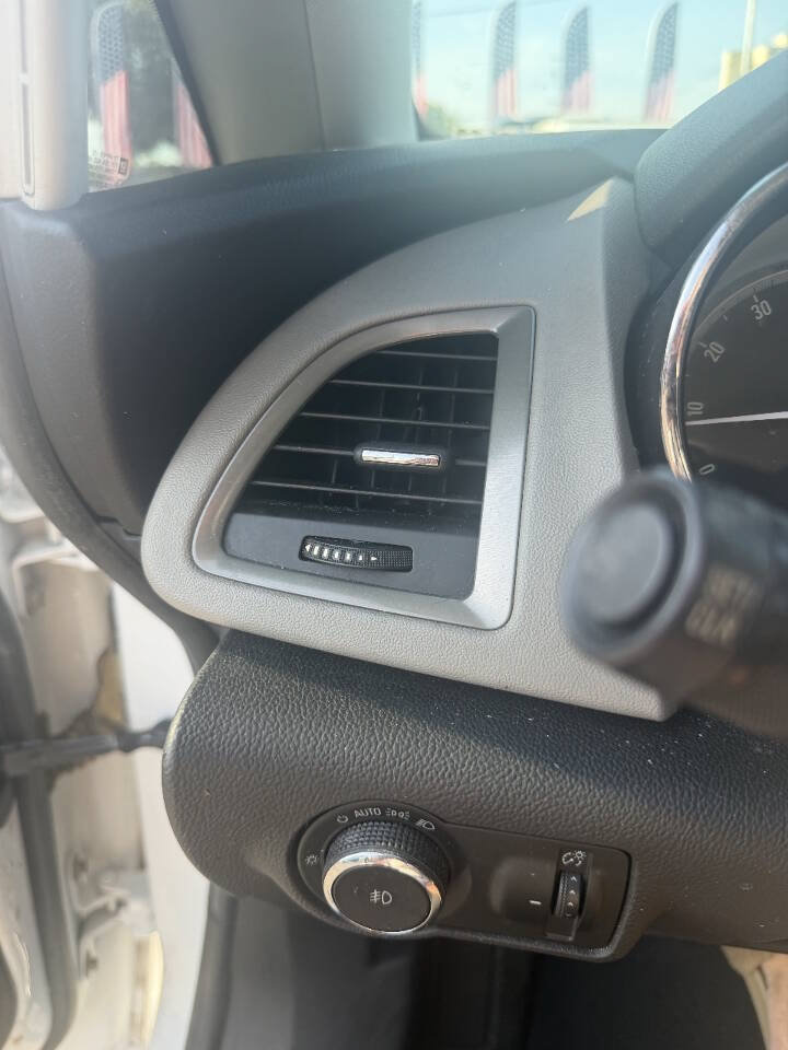 Used 2013 Buick Verano Convenience FWD image 6