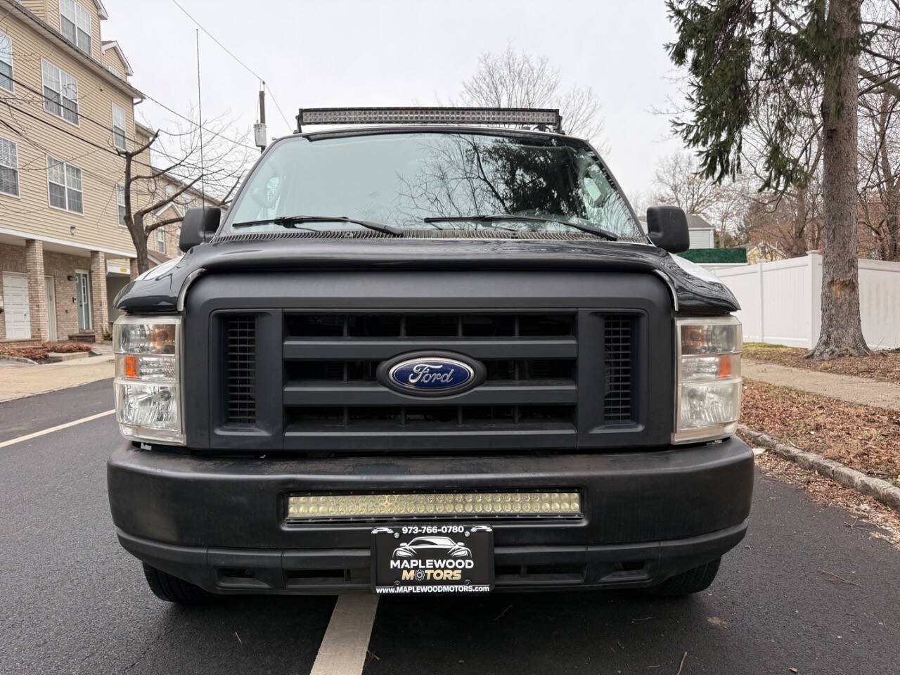Used 2007 Ford E-350 and Econoline 350 XLT RWD image 3