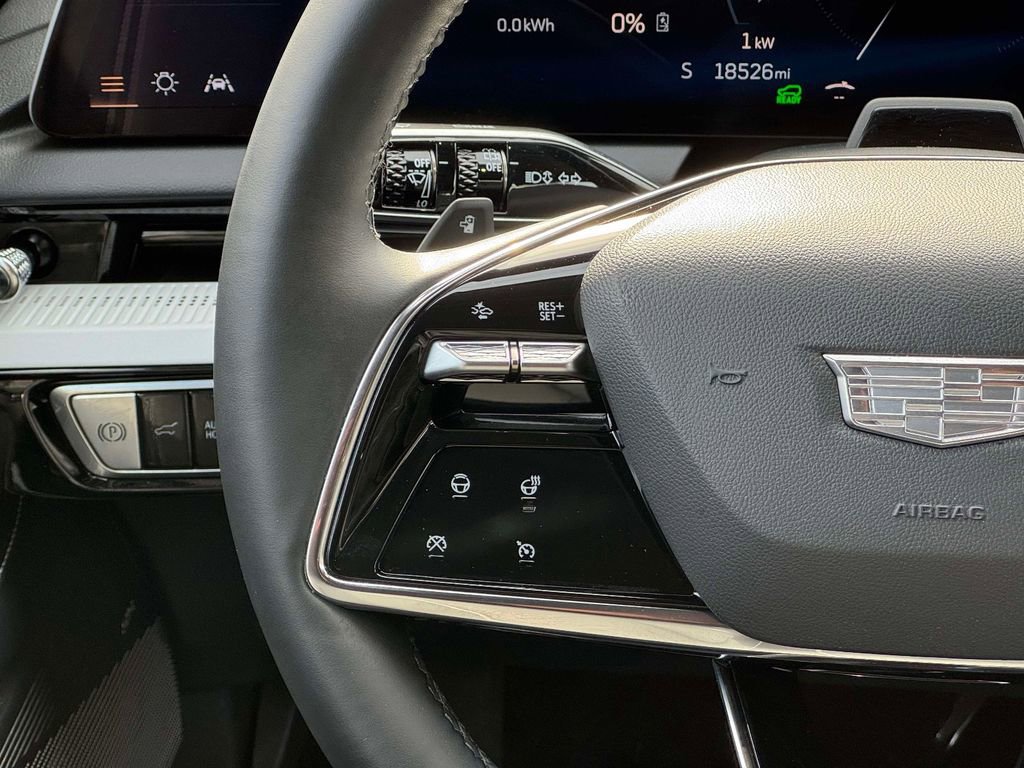 Used 2025 Cadillac Optiq Luxury 2 w/ LPO, Floor Liner Package AWD/4WD image 35