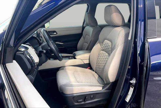Certified 2022 Nissan Pathfinder SV w/ SV Premium Package AWD/4WD image 8
