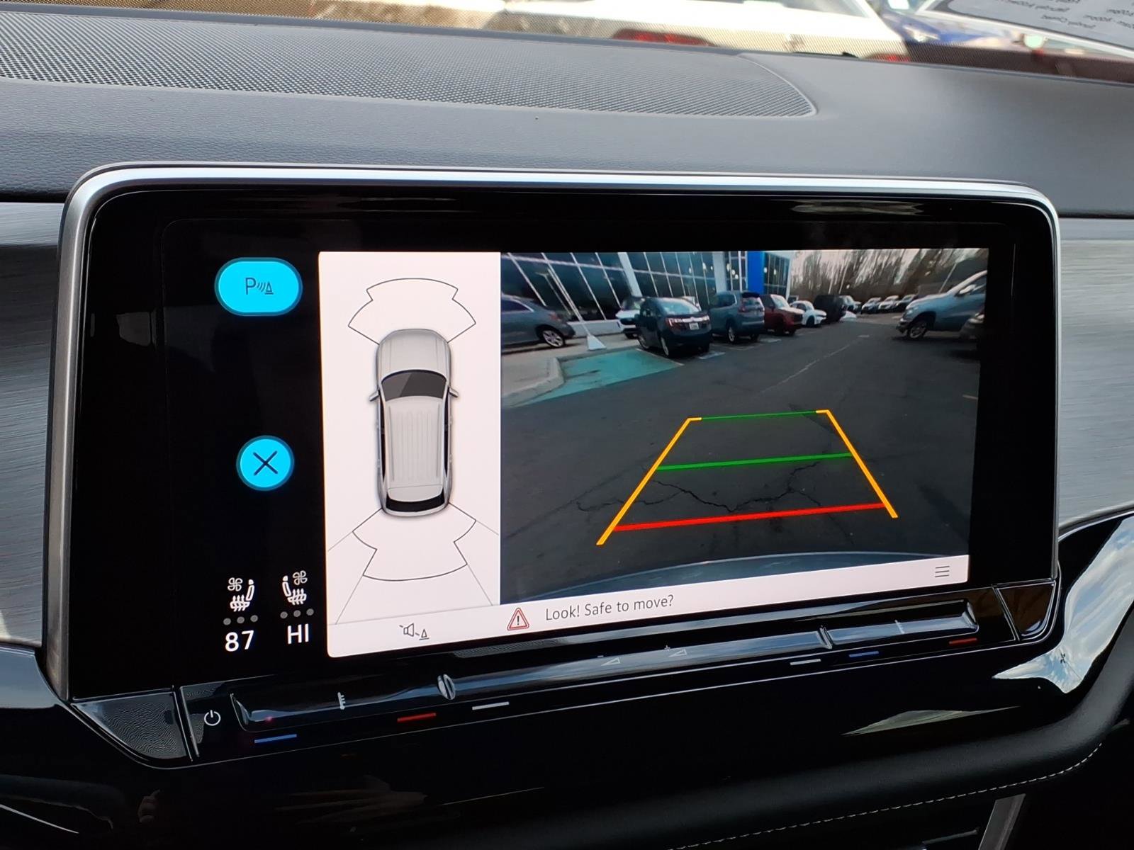 Used 2025 Volkswagen Atlas Cross Sport SE image 16