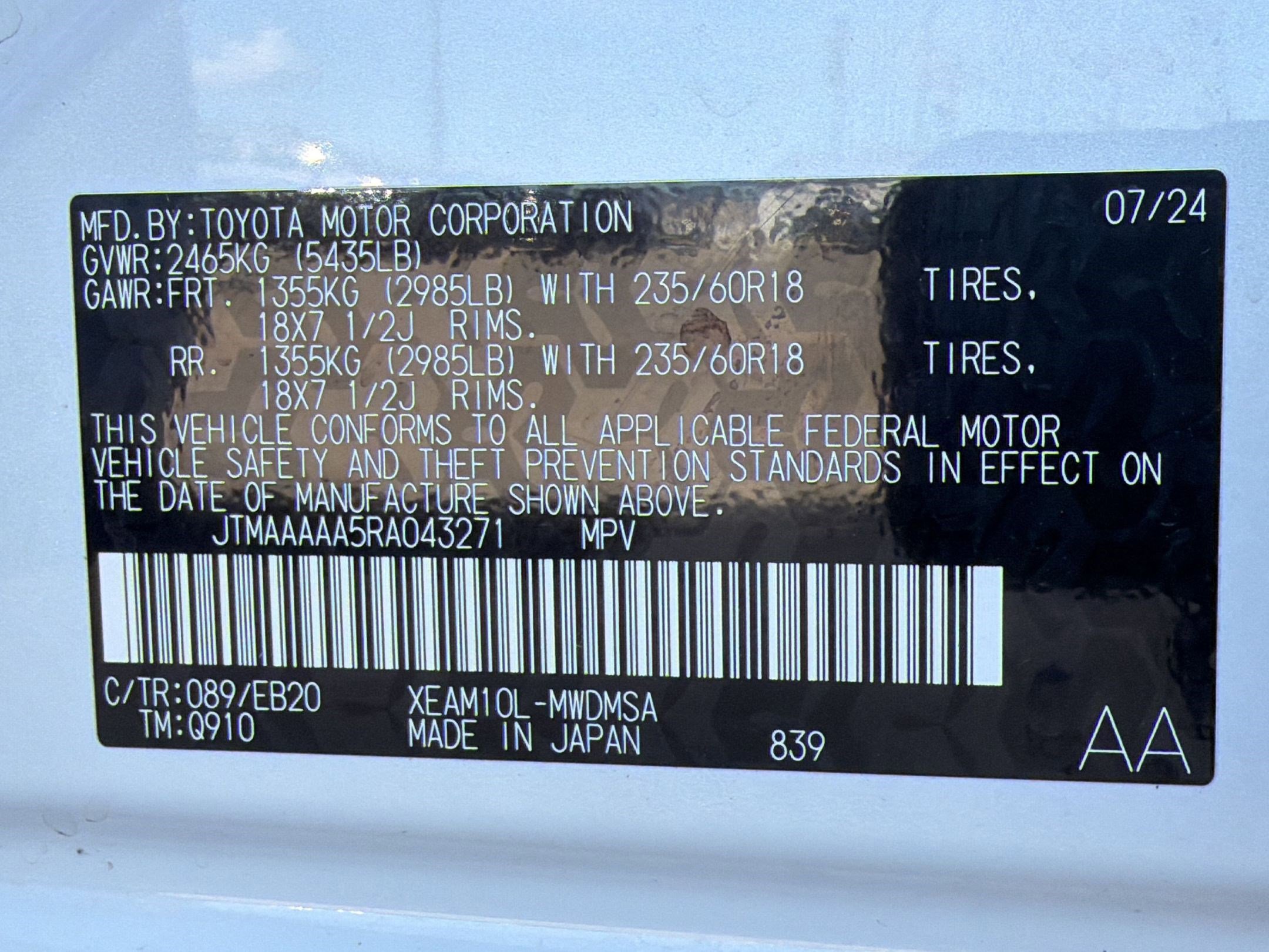 Used 2024 Toyota bZ4X XLE w/ Weather Package image 20