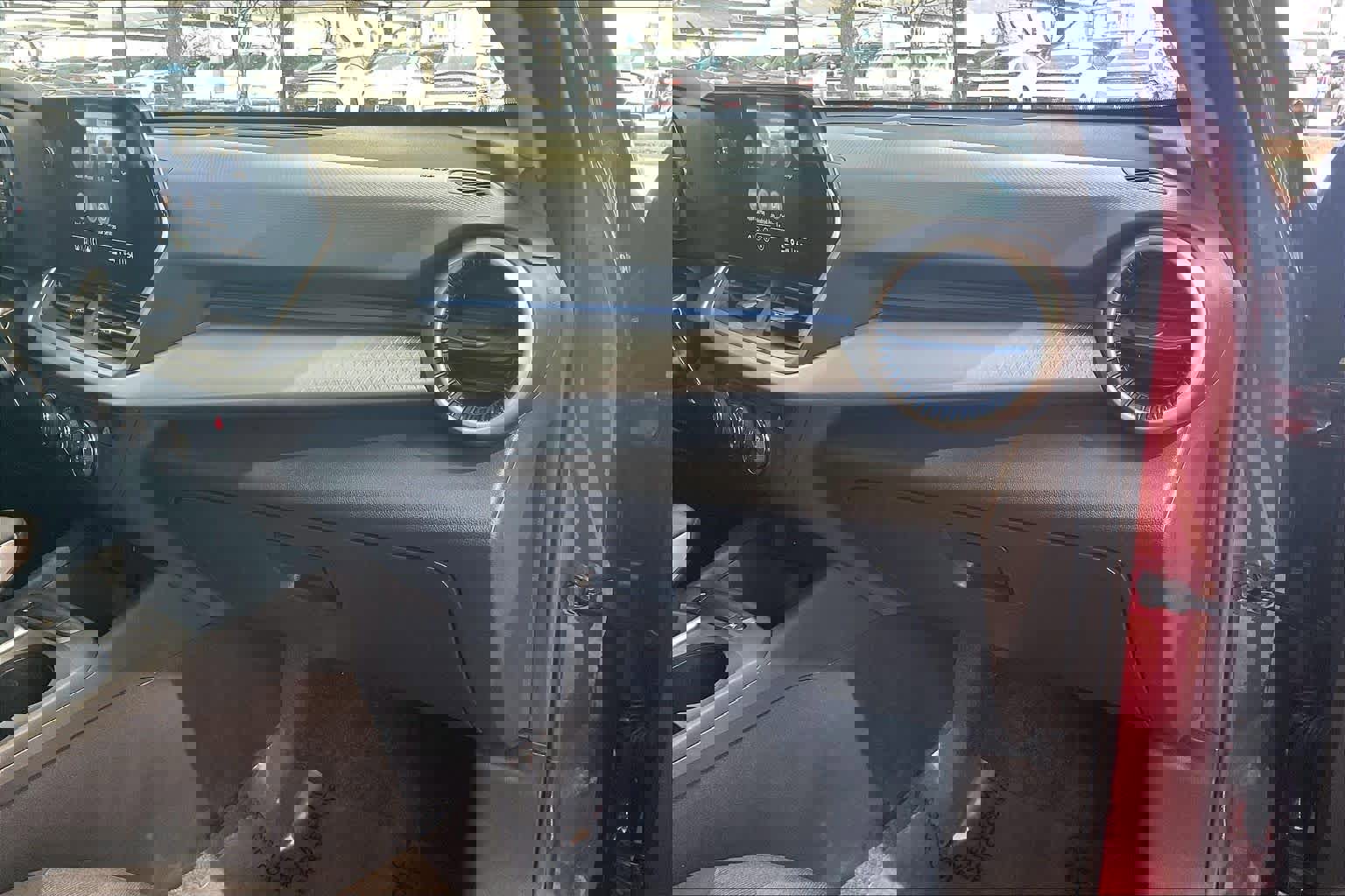 Used 2024 Chevrolet Trax LS w/ LS Convenience Package image 19