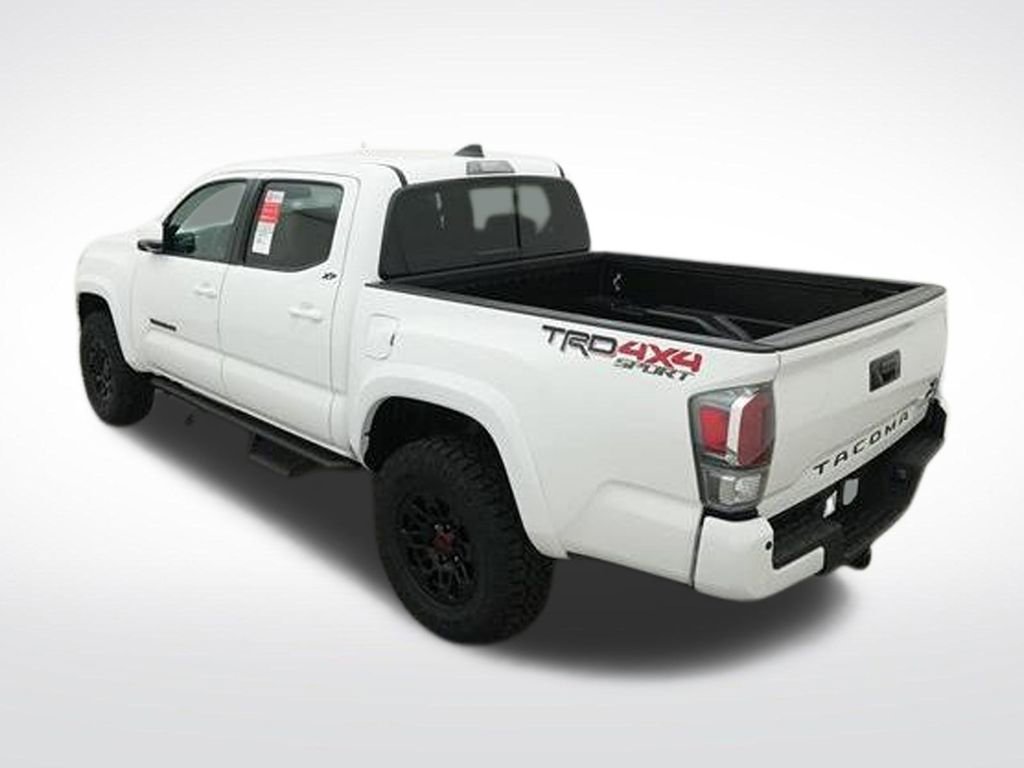 Used 2022 Toyota Tacoma TRD Sport w/ Technology Package AWD/4WD image 6