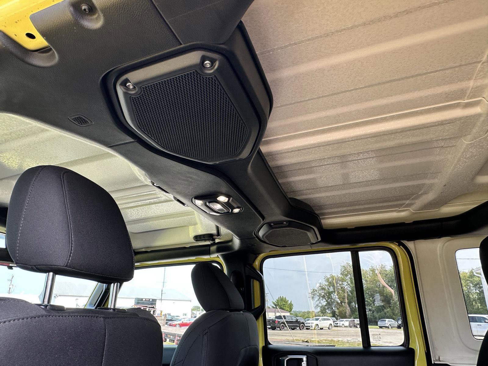 Used 2022 Jeep Wrangler Unlimited Sport image 25