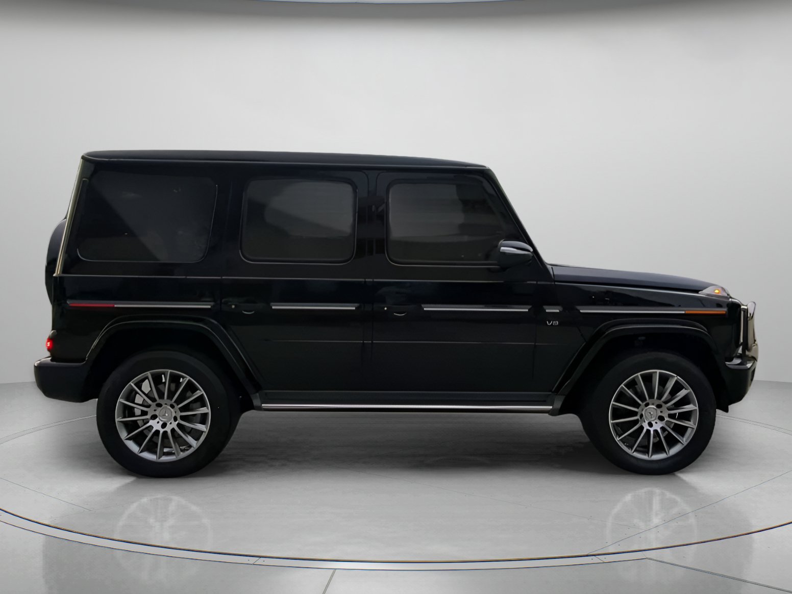 Used 2023 Mercedes-Benz G 550 image 32