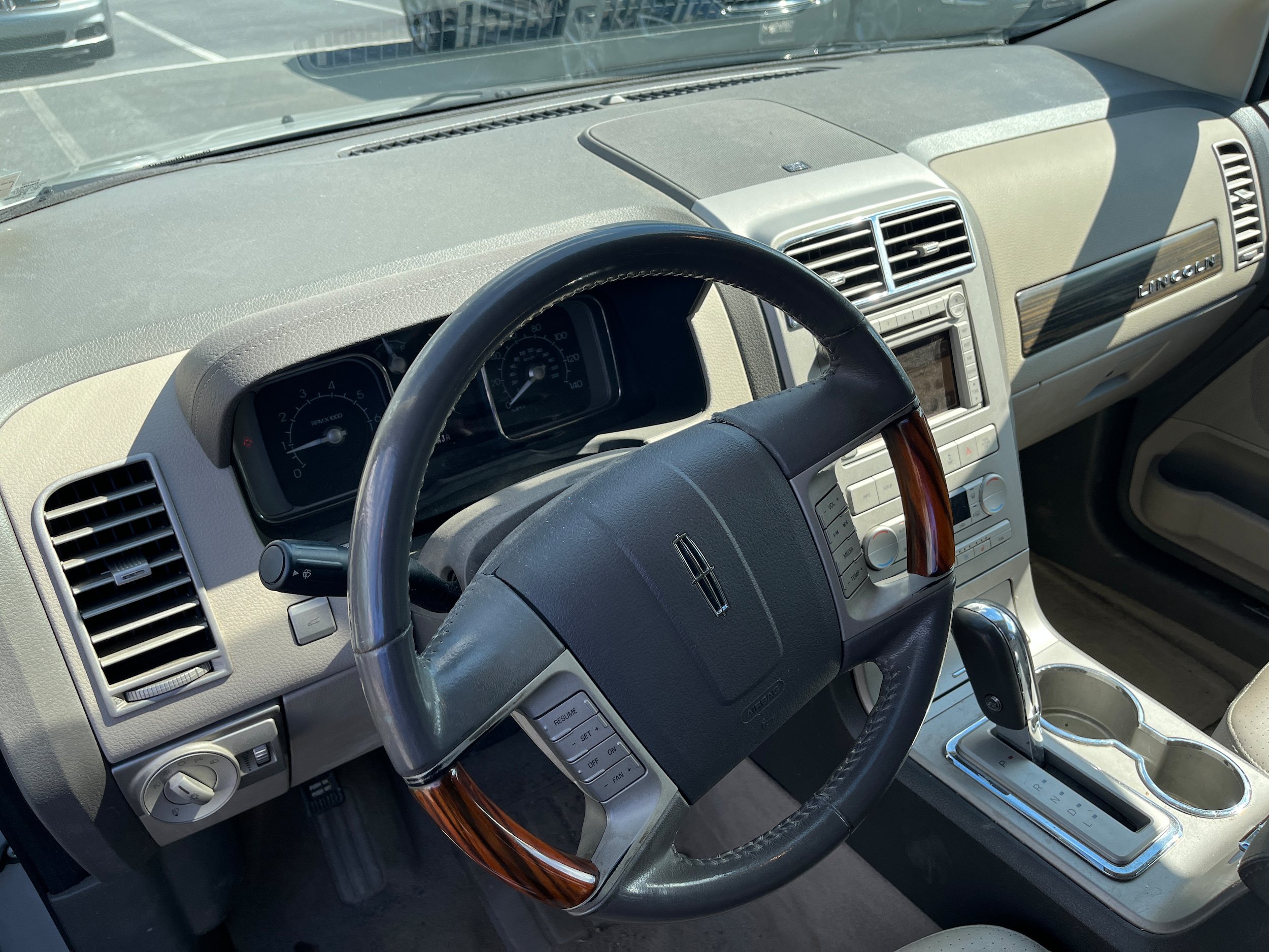 Used 2007 Lincoln MKX AWD image 9