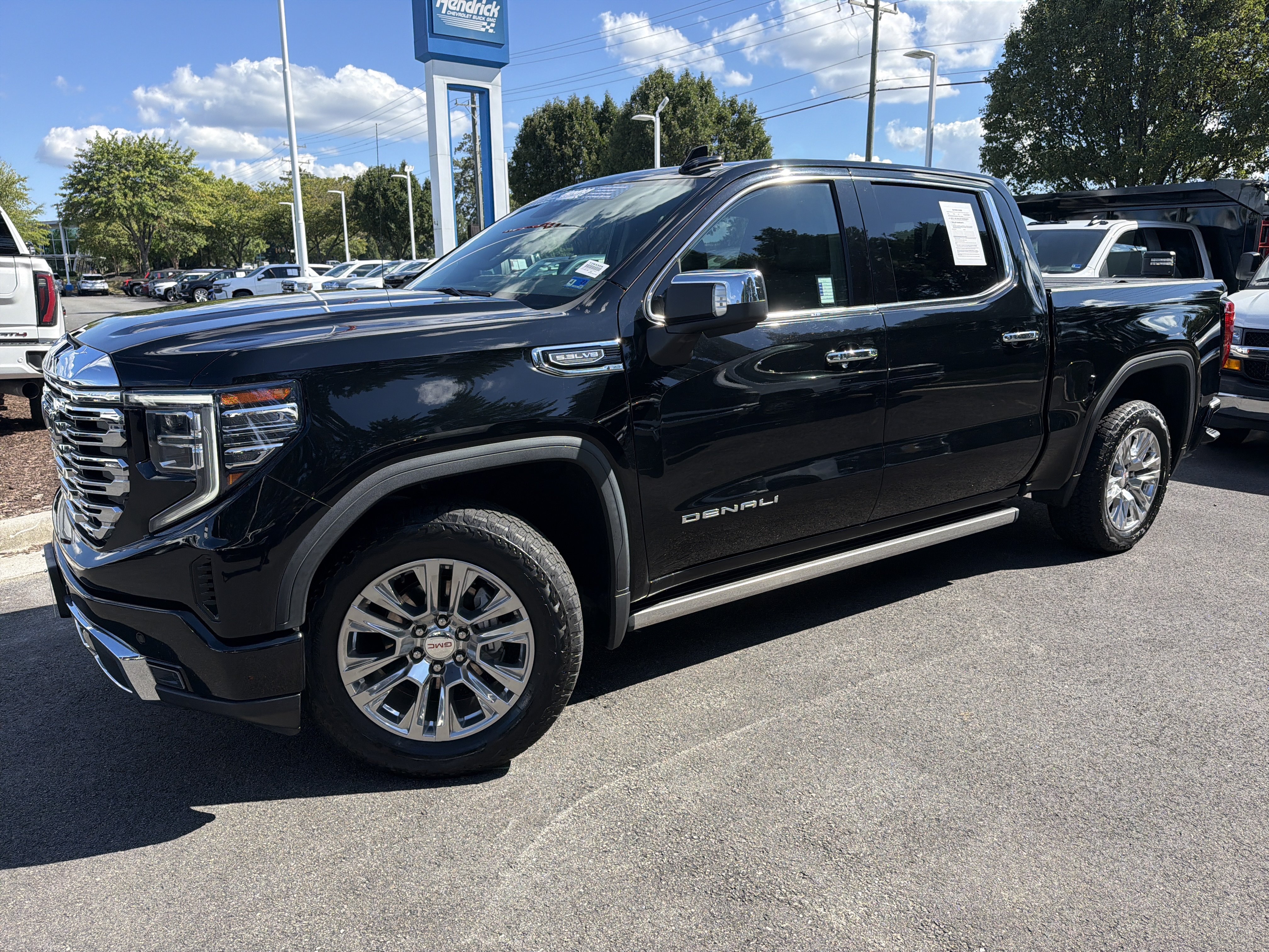 Used 2022 GMC Sierra 1500 Denali AWD/4WD image 5