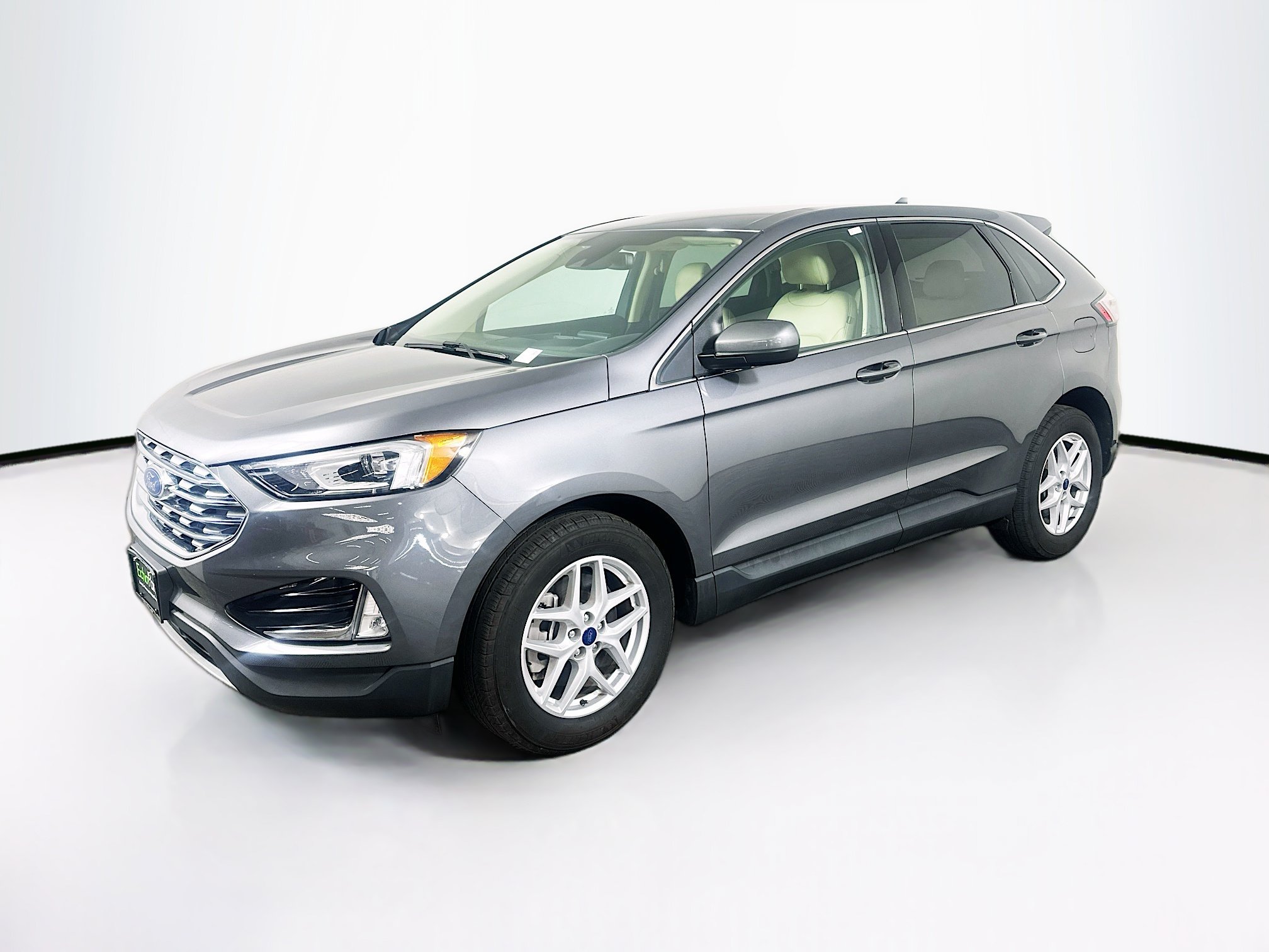 Used 2021 Ford Edge SEL w/ Cargo Accessory Package AWD/4WD image 3