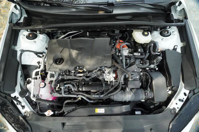 Used 2025 Toyota Camry XLE image 9